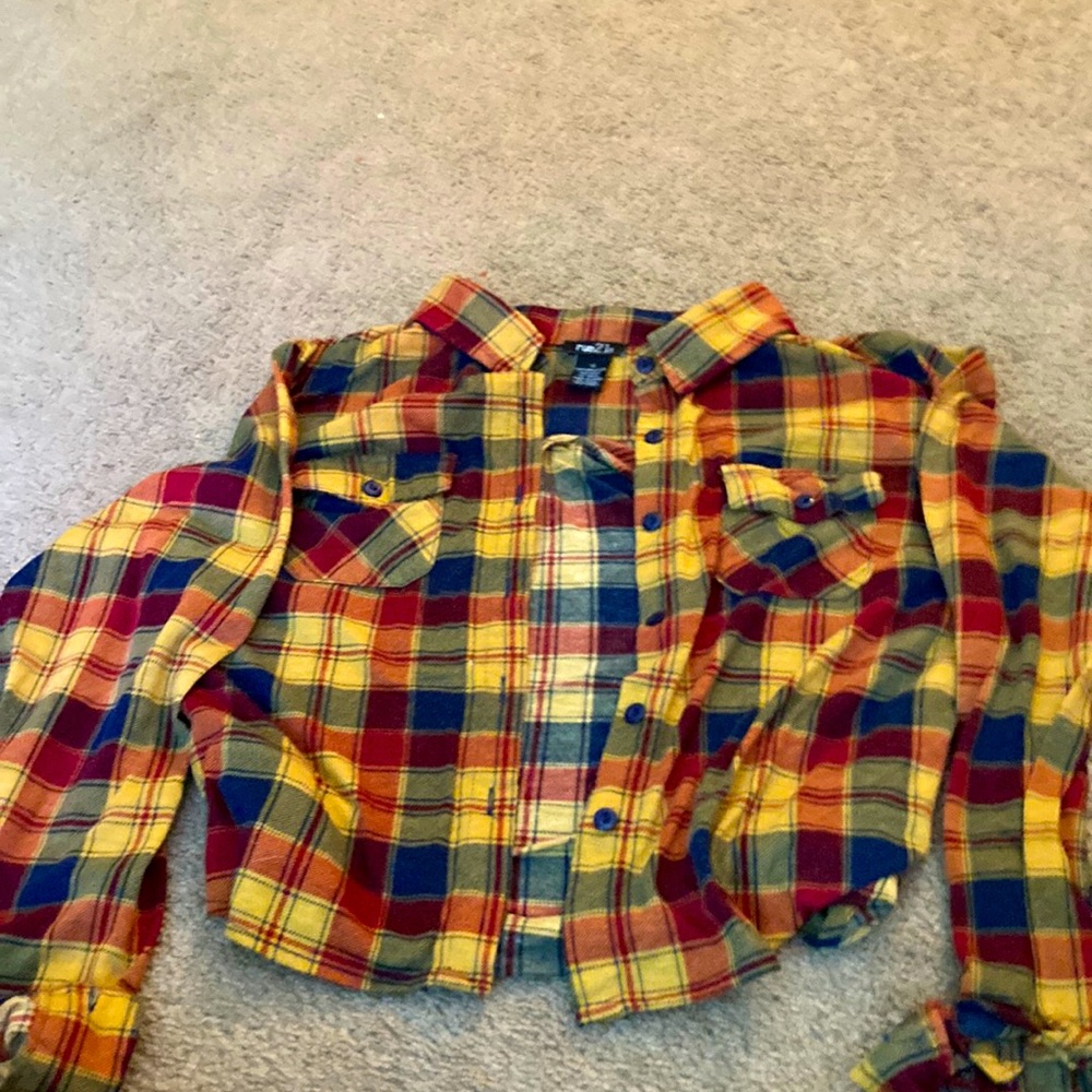 Multicolored cropped flannel